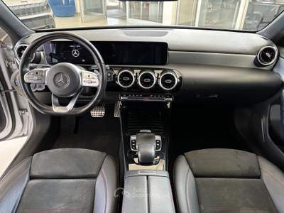 Mercedes-Benz Classe A A 180 d Automatic Premium Argento usata Castellanza