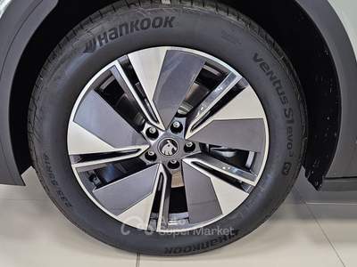 Skoda Elroq Elroq 60 *disponibile su un numero limitato di vetture* Verde usata LIVORNO