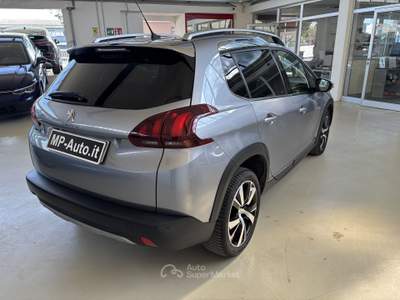 Peugeot 2008 PureTech Turbo 110 AUTOMATICO Grigio usata Castellanza