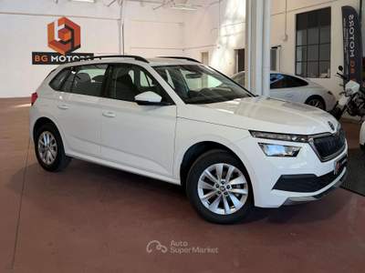 Skoda Kamiq Kamiq 2019 1.0 tsi Ambition 95cv Bianco usata Paderno Dugnano