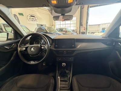 Skoda Kamiq Kamiq 2019 1.0 tsi Ambition 95cv Bianco usata Paderno Dugnano