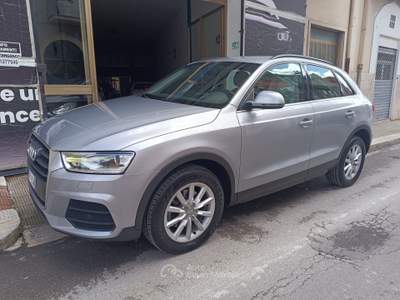 Audi Q3 150 CV S tronic Sport Grigio usata Corato