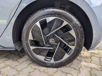 Volkswagen ID.3 58 kWh Business Pro Grigio usata Cairate