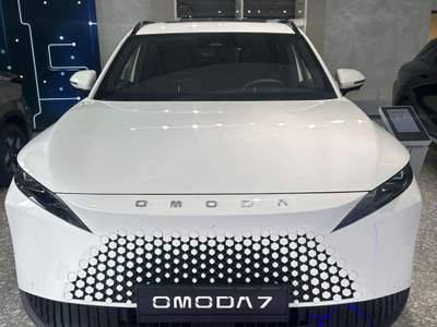 Omoda 7 Omoda 7 SHS-P Pure - KM0 Bianco usata Torino