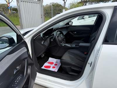 Peugeot 308 S&S EAT8 SW Allure Pack Full Optional Bianco usata Roma