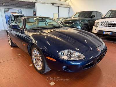 Jaguar XKR Coupe 4.0 Blu/Azzurro usata Cremona