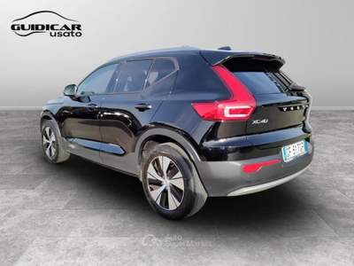 Volvo XC40 1.5 T2 Momentum Pro Geartronic Nero usata Lucca