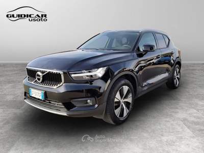 Volvo XC40 1.5 T2 Momentum Pro Geartronic Nero usata Lucca