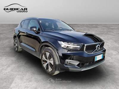 Volvo XC40 1.5 T2 Momentum Pro Geartronic Nero usata Lucca