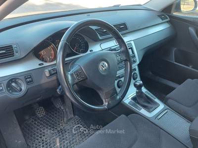 Volkswagen Passat Var. Comf. EcoFuel Grigio usata SANT'AGATA SUL SANTERNO