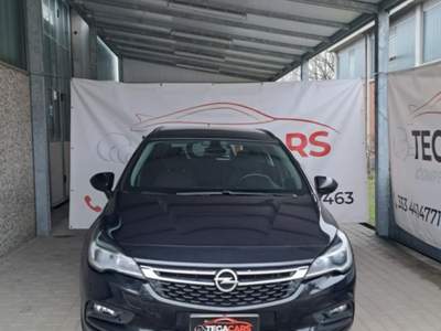 Opel Astra Vendita usata Traversetolo