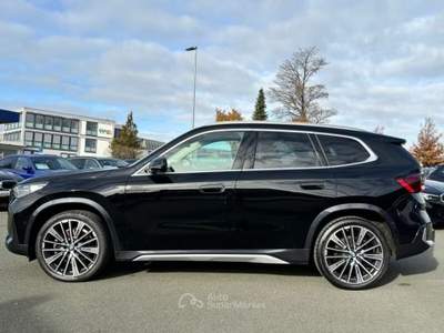 BMW X1 2023 BMW X1 xDrive23i xLine LED HUD 360 DriveAssist Nero usata Genova