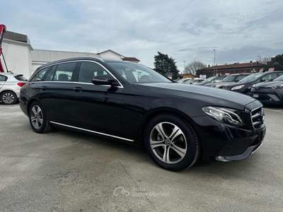 Mercedes-Benz Classe E E200d S.W. Auto Avantgarde Nero usata CASTENASO