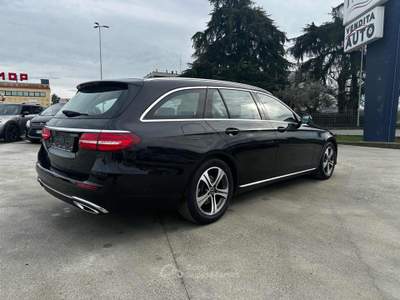 Mercedes-Benz Classe E E200d S.W. Auto Avantgarde Nero usata CASTENASO