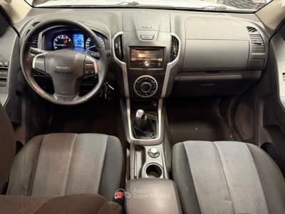 Isuzu D-Max 2.5 Crew Solar Plus 4WD - AUTOVETTURA Bianco usata Siena