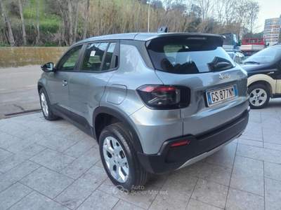 Jeep Avenger ALTITUDE 100cv  G.P.L. - 27.217 km Grigio usata Cappelle sul Tavo
