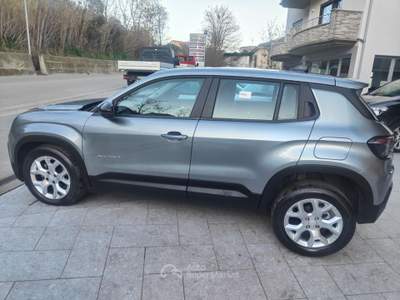 Jeep Avenger ALTITUDE 100cv  G.P.L. - 27.217 km Grigio usata Cappelle sul Tavo