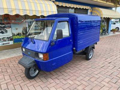 Piaggio Ape TM 200 Furgonata Blu/Azzurro usata Brusnengo
