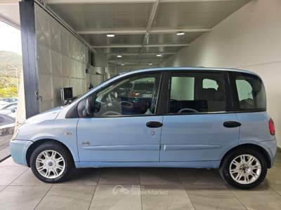 Fiat Multipla 1.9 JTD Family Blu/Azzurro usata ADRANO