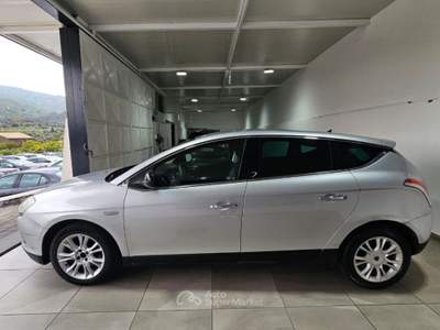 Lancia Delta 1.6 MJT DPF Oro Argento usata ADRANO