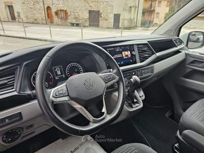 Volkswagen Multivan Caravelle 2.0 TDI 204CV 4motion Bianco usata Gubbio