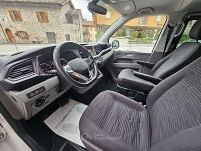 Volkswagen Multivan Caravelle 2.0 TDI 204CV 4motion Bianco usata Gubbio