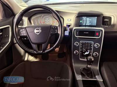 Volvo V60 D2 1.6 116 CV Kinetic Grigio usata Este