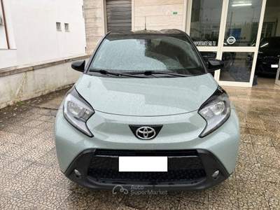 Toyota Aygo 1.0 72 CV 5 P. Trend AUTOMATICA Blu/Azzurro usata Alberobello