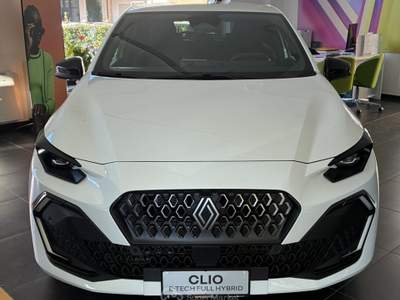 Renault Clio 1.8 E-TECH full hybrid 160 techno Bianco usata SORA
