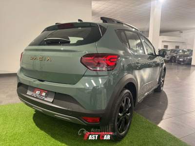 Dacia Sandero Stepway 1.0 TCe ECO-G Extreme Up Verde usata Cesena