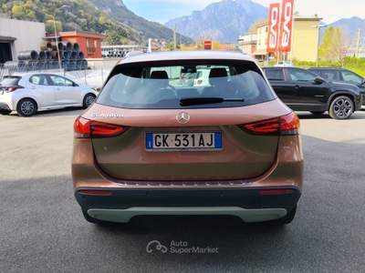 Mercedes-Benz GLA GLA 180 d Automatic Business Lilla usata Cornate D'adda