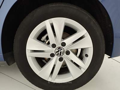Volkswagen Golf 2.0 TDI 115 CV SCR Life Blu/Azzurro usata Capua