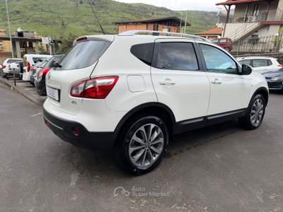 Nissan Qashqai Qashqai 1.6 dCi Tekna 4WD Bianco usata SANTA MARIA NUOVA