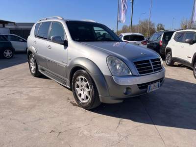 SsangYong Rexton Rexton 2.7 xvt Top Class auto km certificati Argento usata Anzio