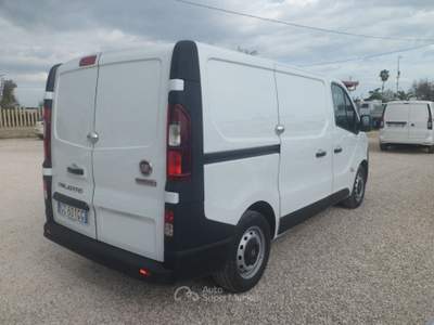 Fiat Talento furgone Bianco usata San Michele Salentino