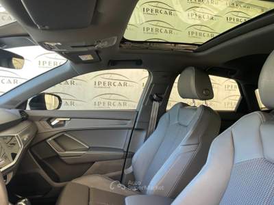 Audi Q3 SPB 35 TDI S tronic line edition Nero usata Acerra