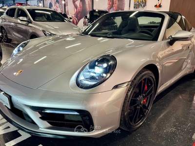 Porsche 911 Targa 4 GTS Argento usata Castellammare di Stabia