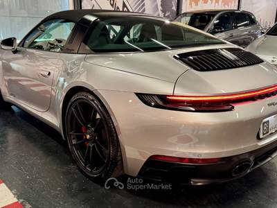 Porsche 911 Targa 4 GTS Argento usata Castellammare di Stabia