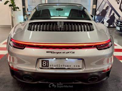 Porsche 911 Targa 4 GTS Argento usata Castellammare di Stabia