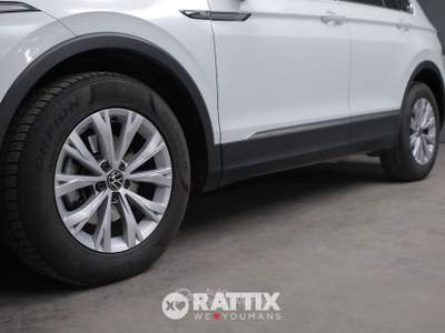Volkswagen Tiguan tiguan 2.0 tdi life 150cv dsg usata Barzago