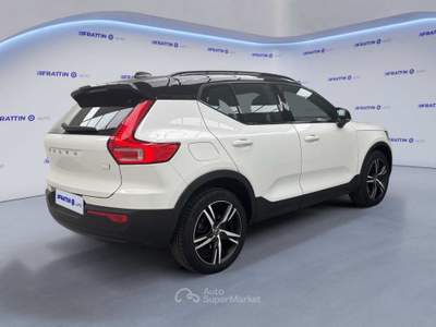 Volvo XC40 Xc40 T5 Recharge Plug-In Hybrid R-Design Bianco usata Cassola