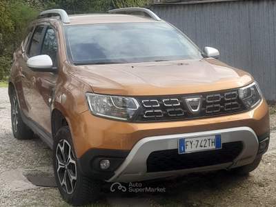 Dacia Duster Unico proprietario,tenuta molto molto bene è come nuova Arancione usata MONTEGALDA