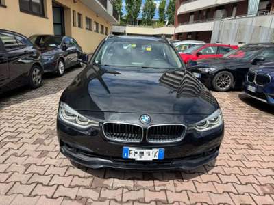 BMW Serie 3 320i 320 i Touring Business aut. Nero usata Sesto San Giovanni