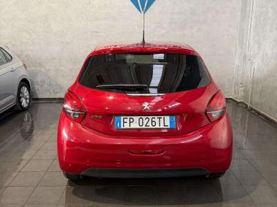 Peugeot 208 BlueHDi 75 5 porte Allure Rosso usata Cornaredo