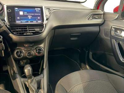 Peugeot 208 BlueHDi 75 5 porte Allure Rosso usata Cornaredo