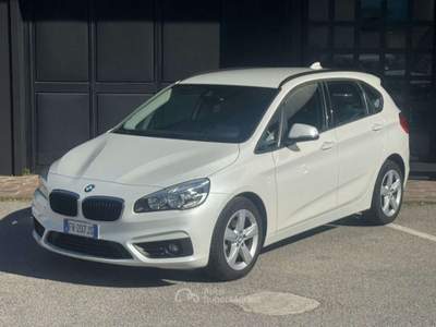 BMW Serie 2 218d 216 d Active Tourer Luxury AUTOMATICA Bianco usata Dolo