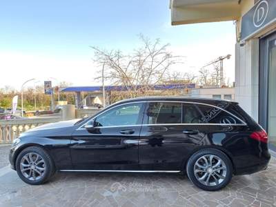 Mercedes-Benz Classe C C 220 d S.W. Auto Premium#AUTO#LED#XENO#PELLE#GANCIO TRAINO Nero usata Altamura