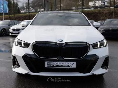 BMW Serie 5 520d BMW 520d Touring M Sport Pro Bianco usata San Marino
