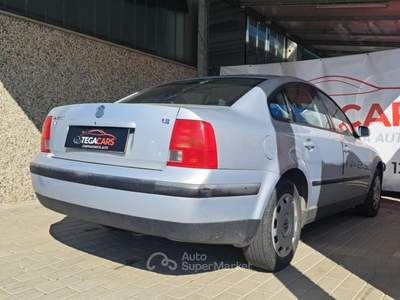 Volkswagen Passat Volkswagen Passat 1.8 20V cat usata Traversetolo