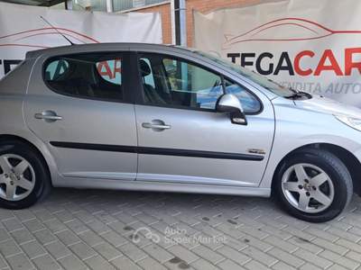 Peugeot 207 Peugeot 207 1.4 8V 75CV 5p. ONE Line usata Traversetolo